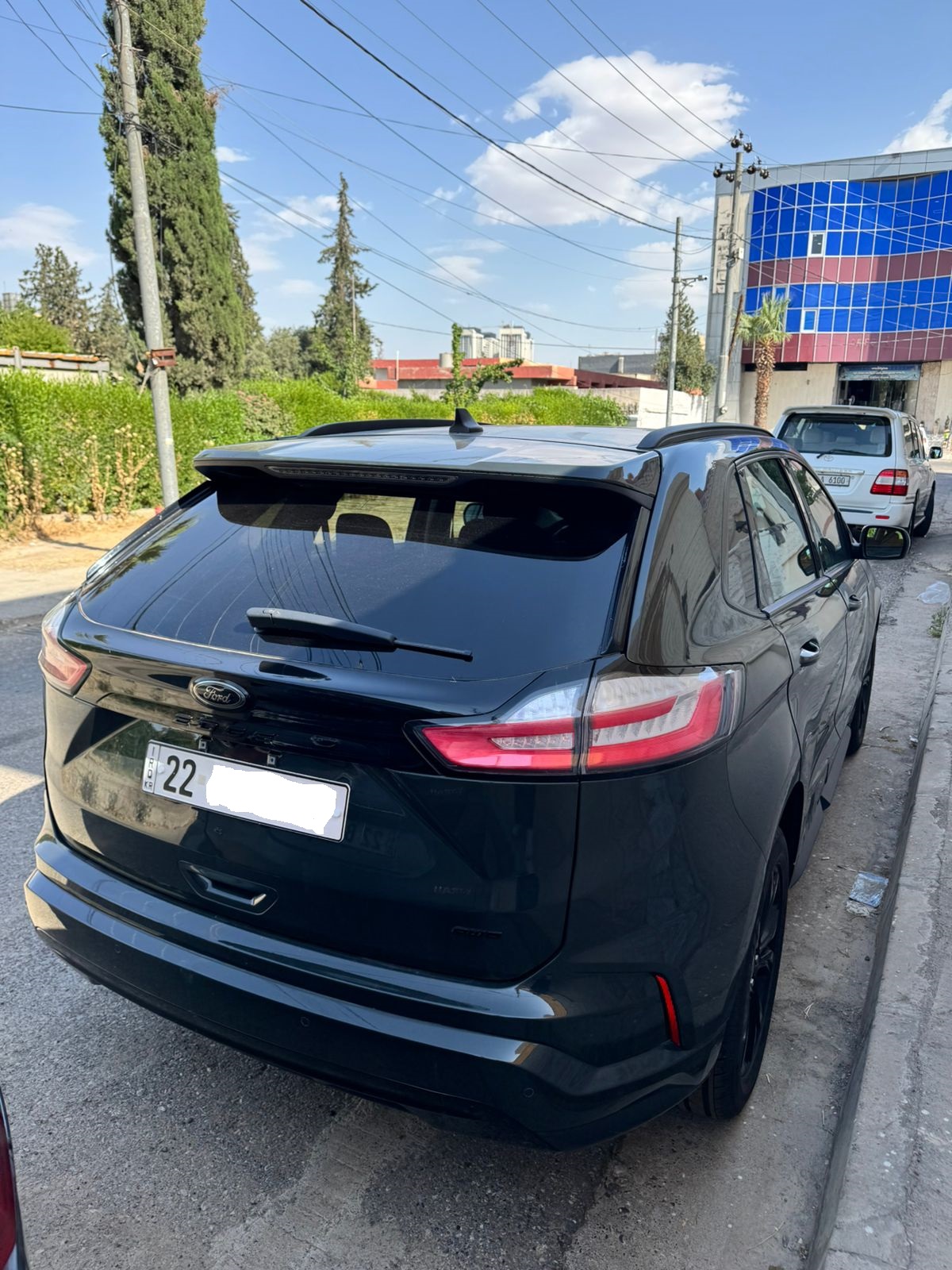2022 Ford Edge photo 3