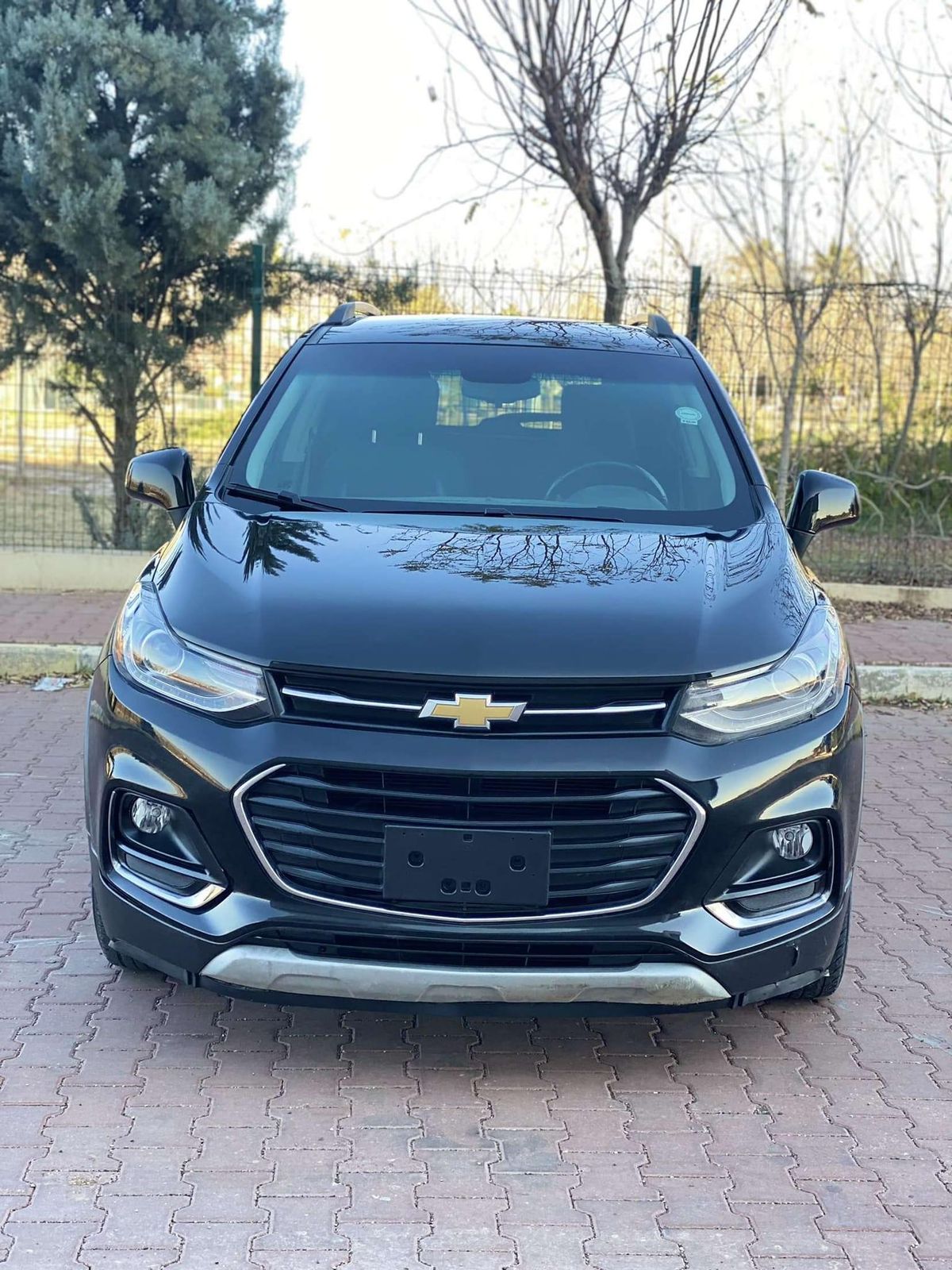 2021 Chevrolet Trax photo 2